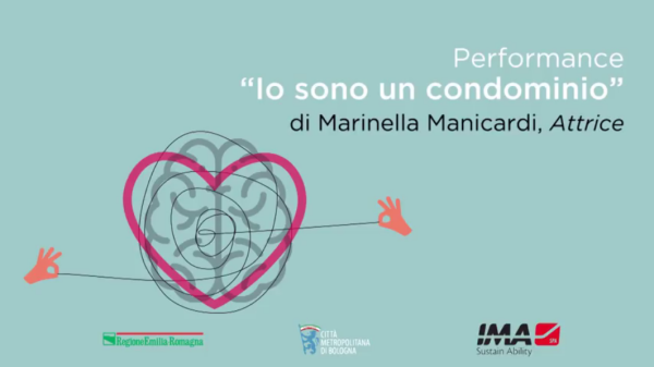 Performance "Io sono un condominio" di Marinella Manicardi, Attrice