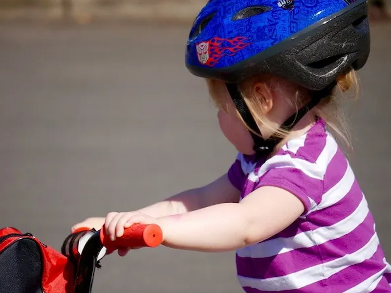 immagine presa da https://scuolainsoffitta.com educazione stradale per bambini